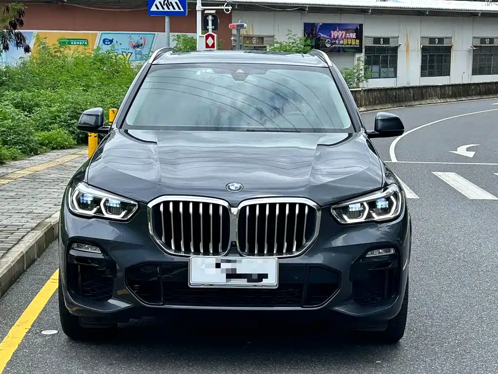 BMW X5 2021 xDrive40i M Sport