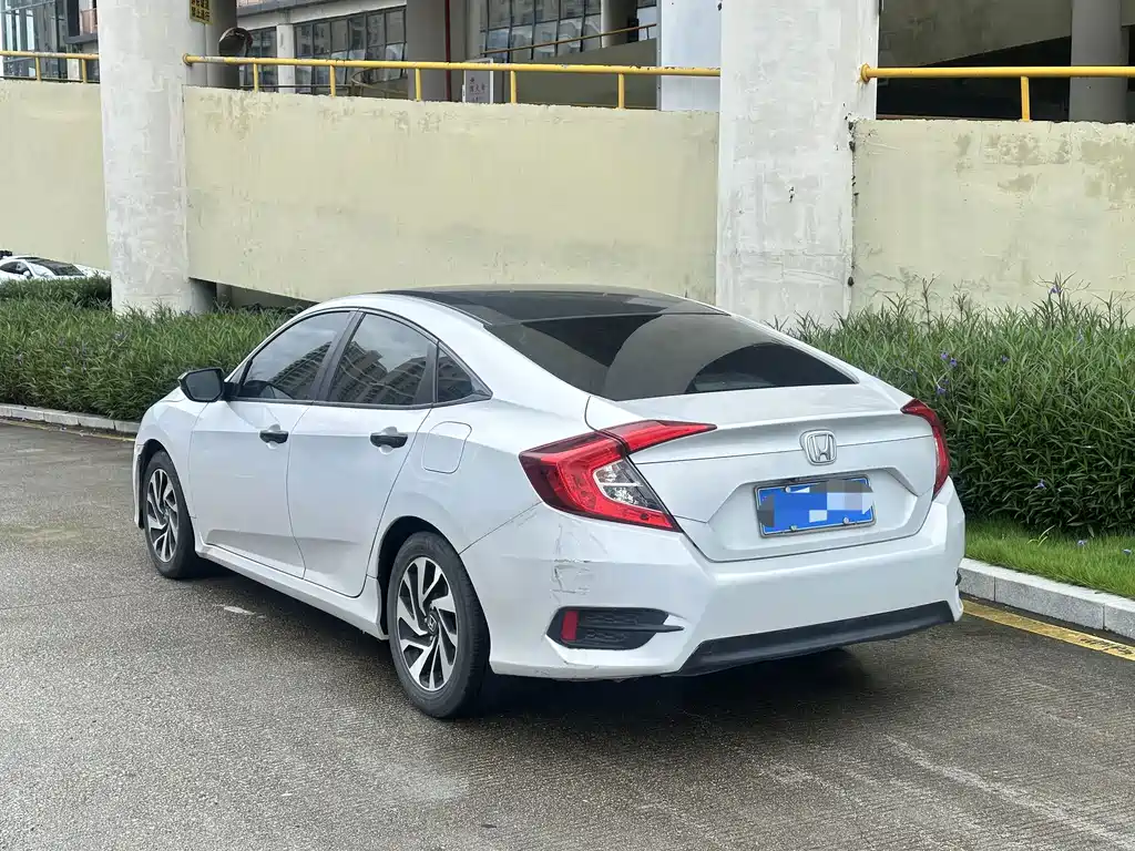 Honda Civic — миниатюра 7