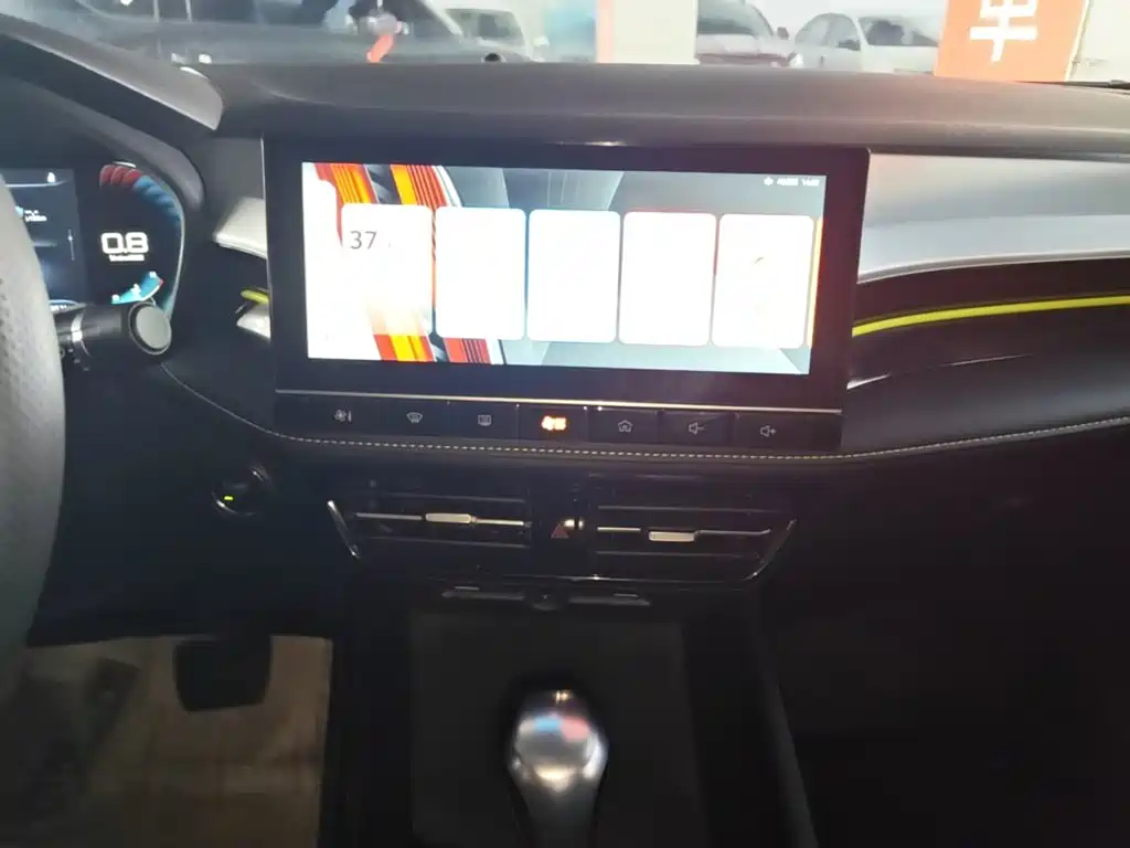 Roewe i5 — миниатюра 13