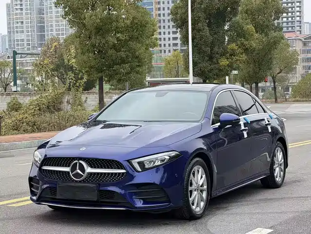 MERCEDES-BENZ A CLASS
