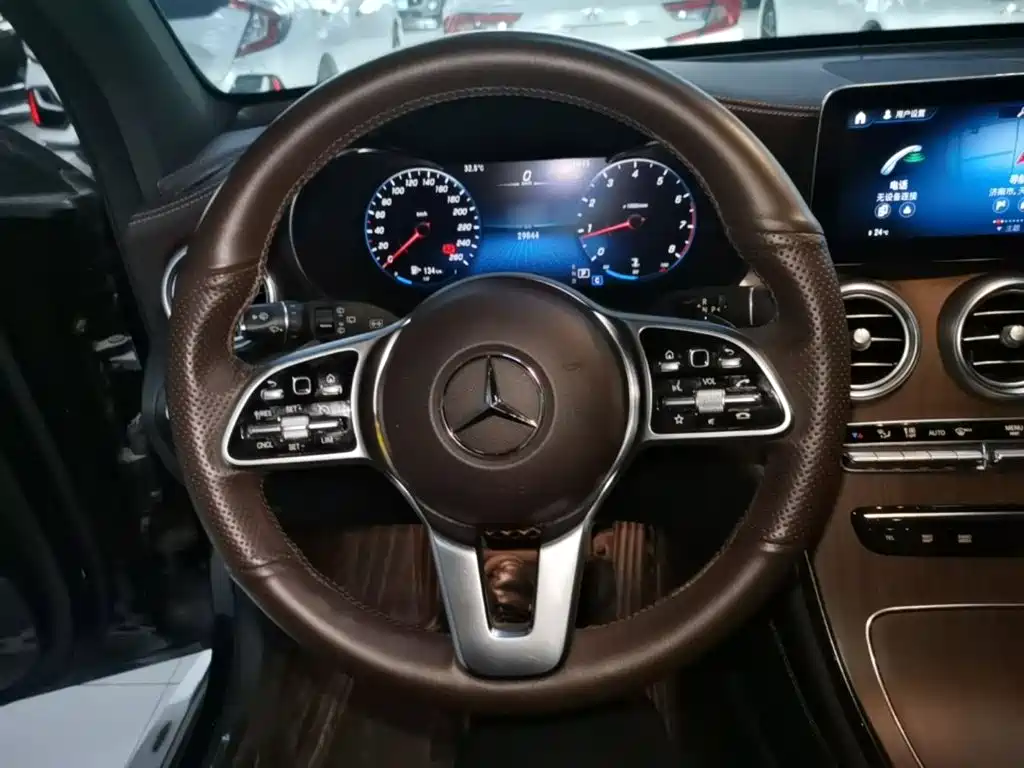 Mercedes-Benz GLC — миниатюра 11
