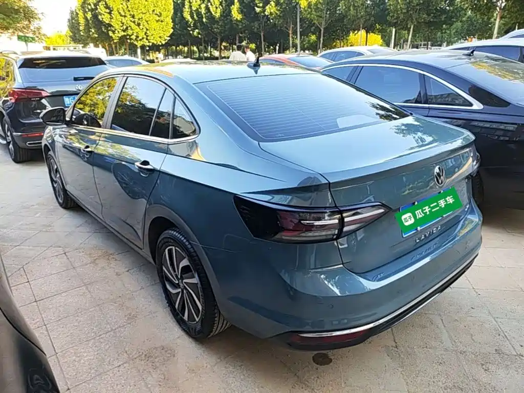 Volkswagen Lavida — миниатюра 5