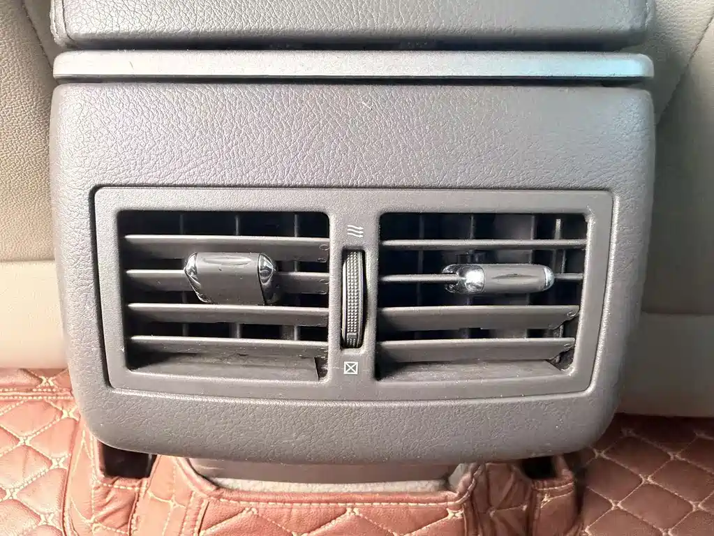 Toyota Camry 200E Classic Elite Edition, фото 18