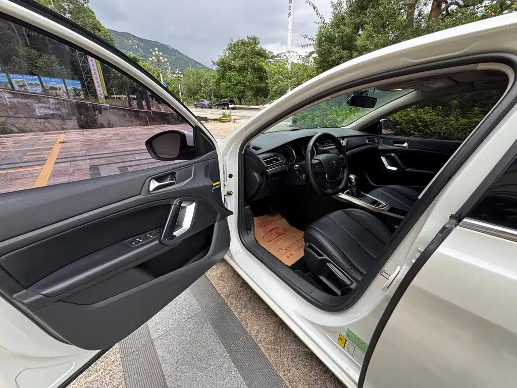 Peugeot 408 — миниатюра 10