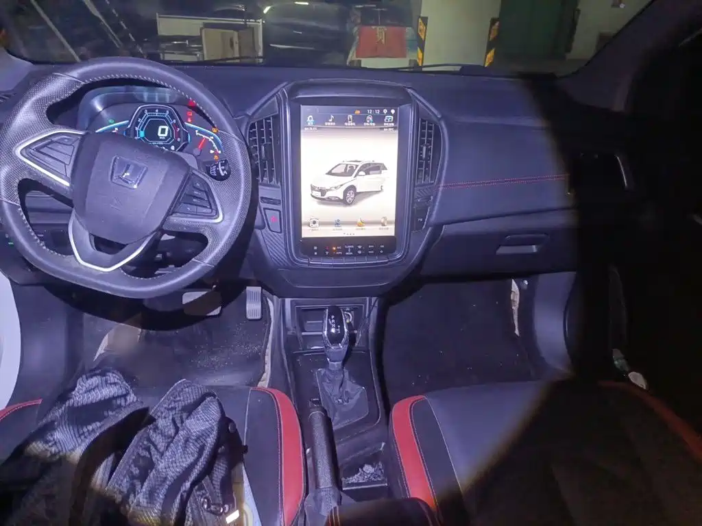 Luxgen U5 SUV — миниатюра 13