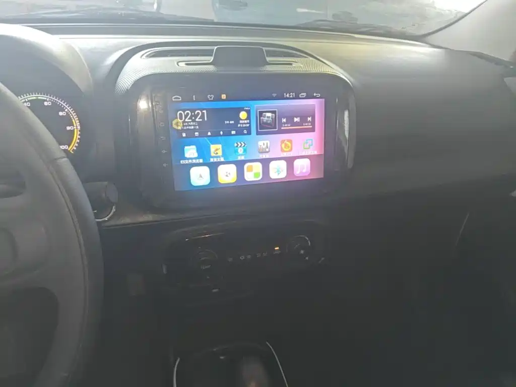 Roewe Clever — миниатюра 13