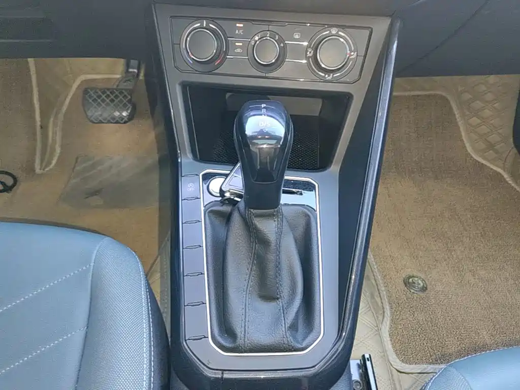 Volkswagen Lavida — миниатюра 14