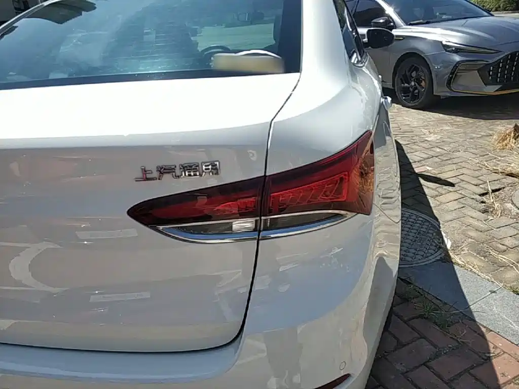 Buick Excelle — миниатюра 8
