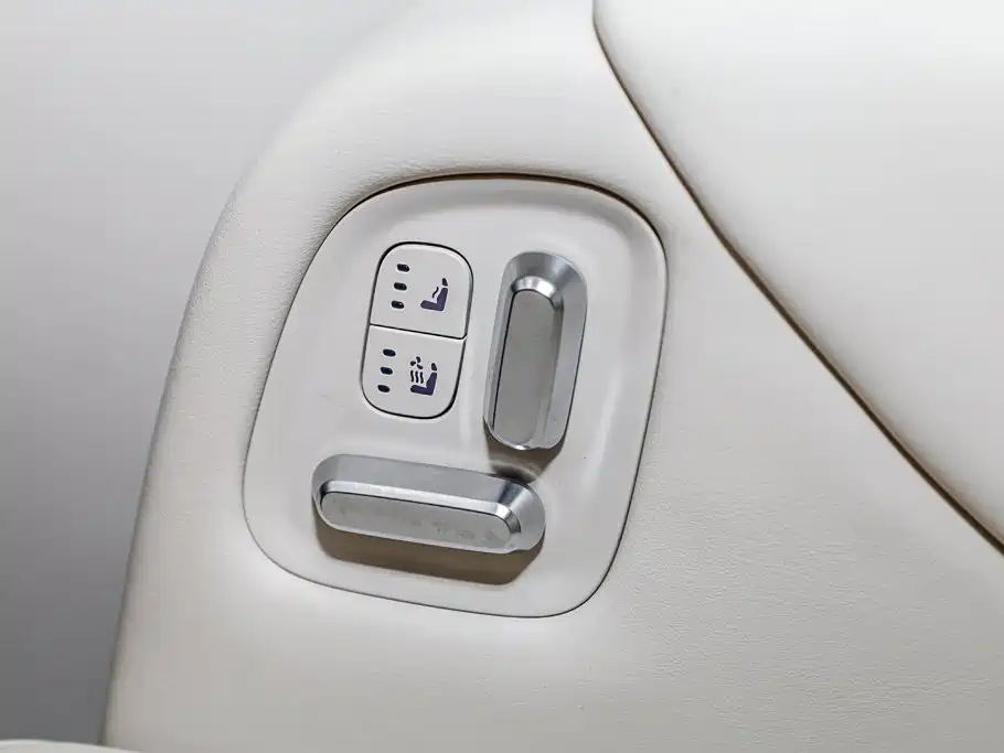 Li Auto Li MEGA — миниатюра 26