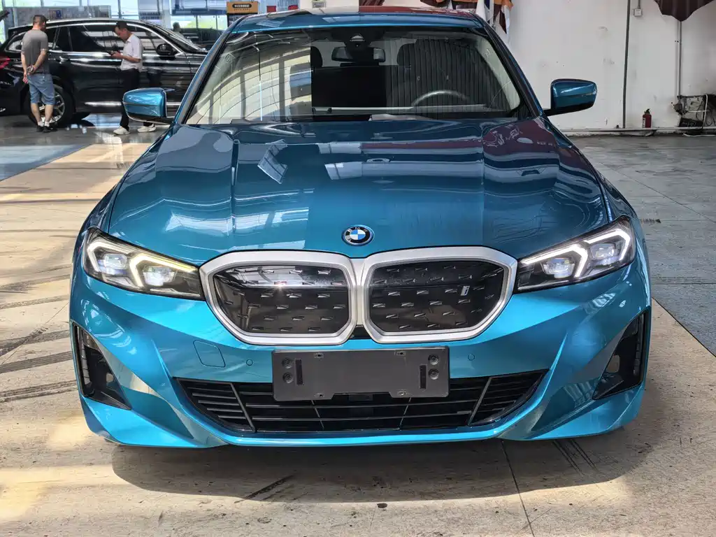 2023 BMW i3 - zdjęcie 1 z 10