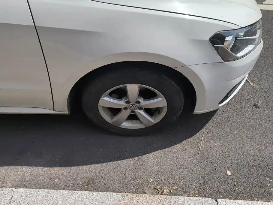 Volkswagen Lavida — миниатюра 6