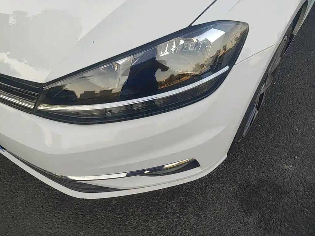 Volkswagen Golf — миниатюра 24
