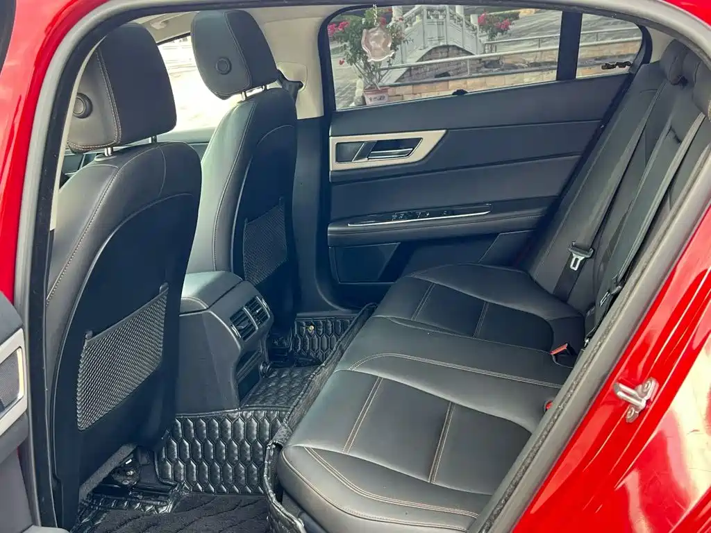 Jaguar XEL — миниатюра 17