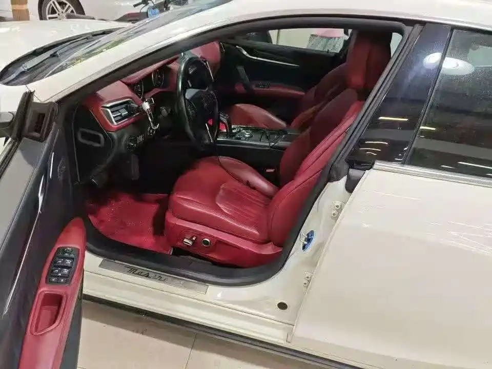 Maserati Ghibli — миниатюра 3