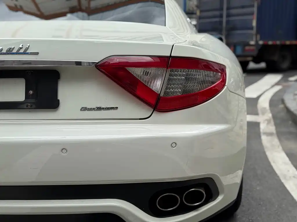 MASERATI GRANTURISMO