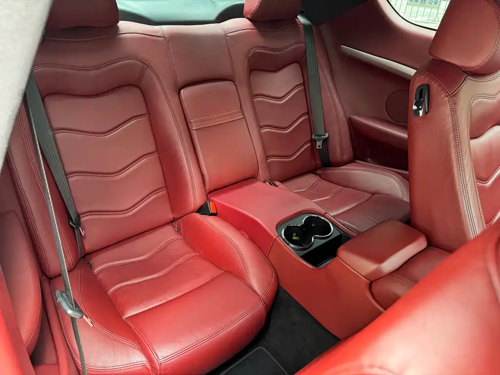 MASERATI GRANTURISMO