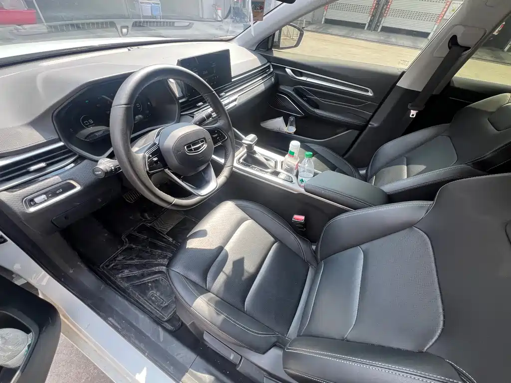 Geely Emgrand — миниатюра 4