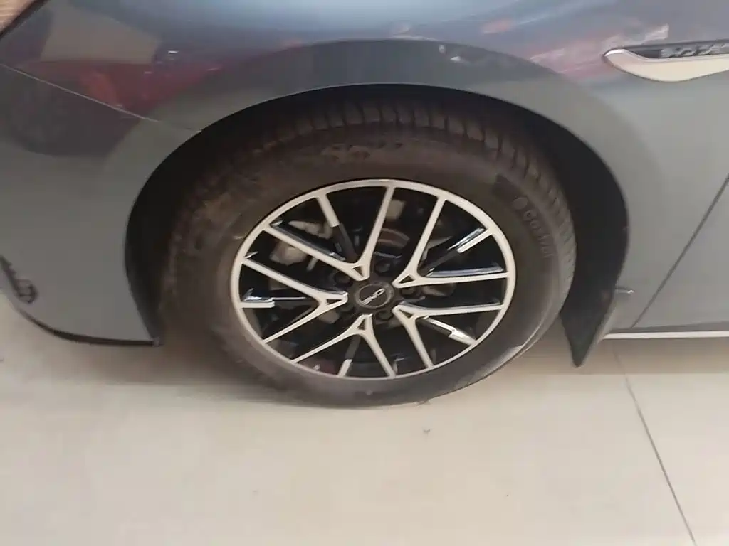 BYD Seal — миниатюра 23