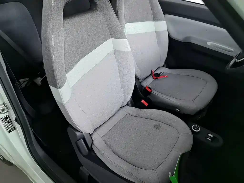 Wuling MINIEV — миниатюра 25