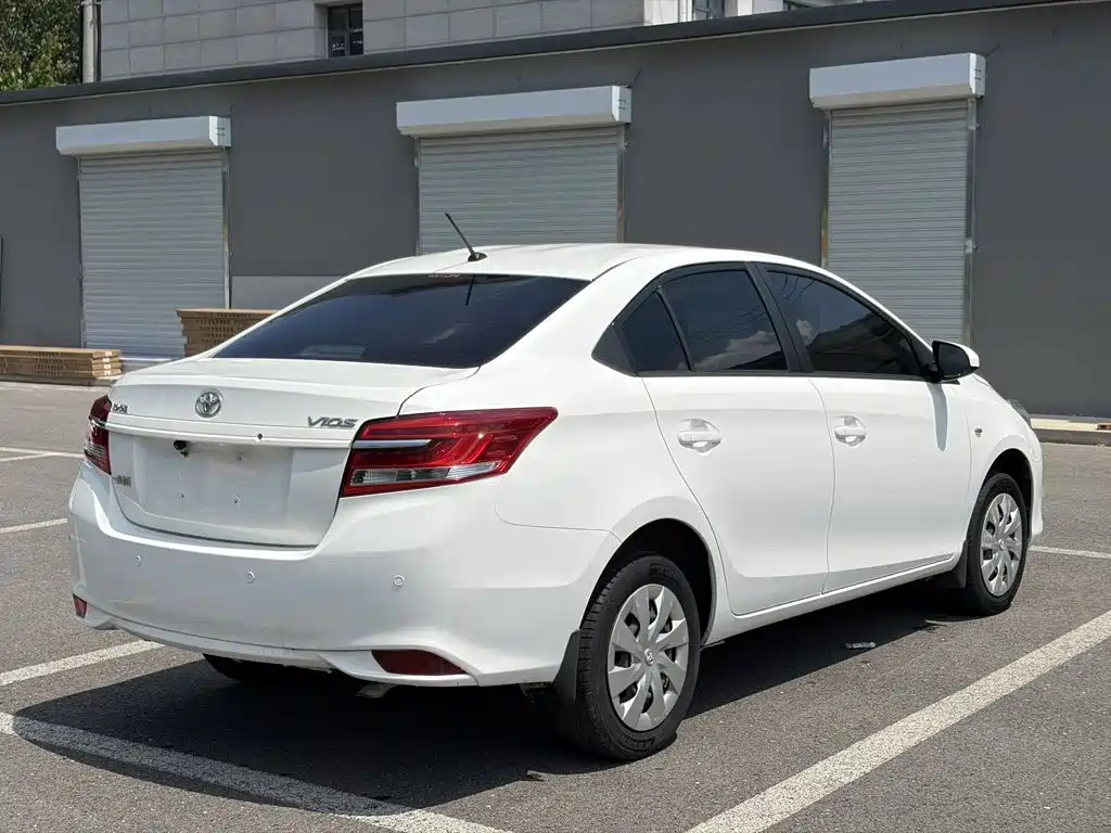 Toyota Vios — миниатюра 5