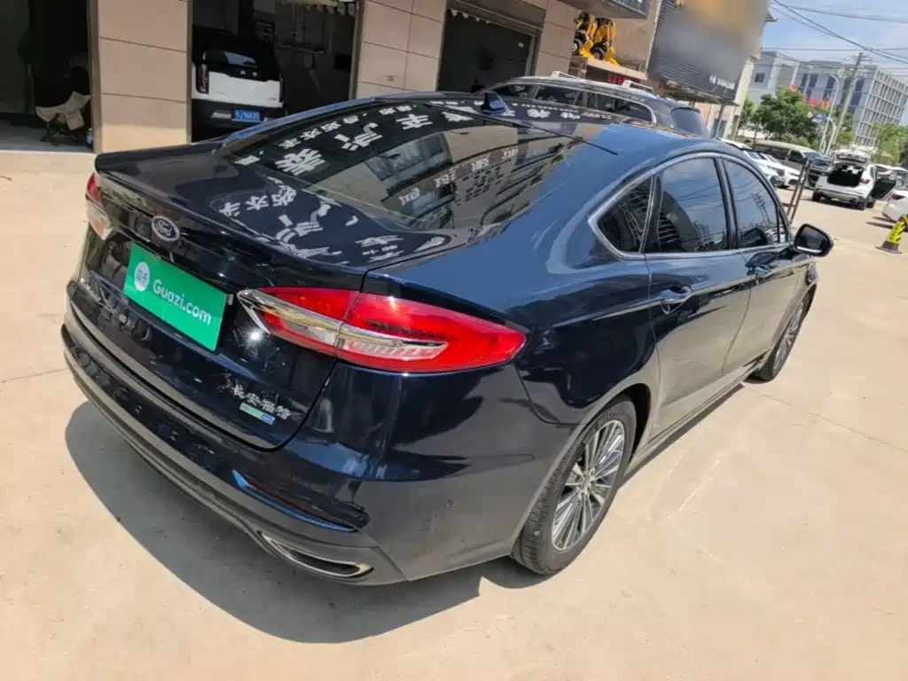 Ford Mondeo — миниатюра 7