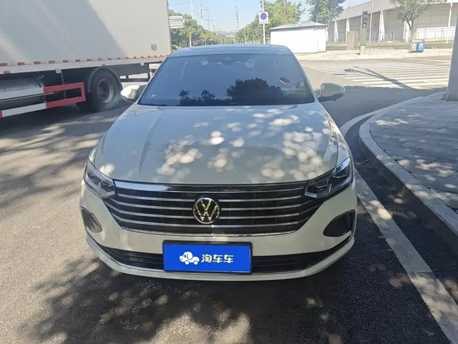 Volkswagen Lavida — миниатюра 2