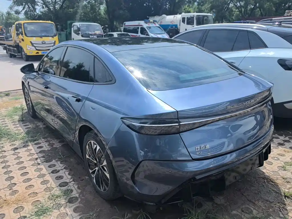 BYD Seal — миниатюра 5