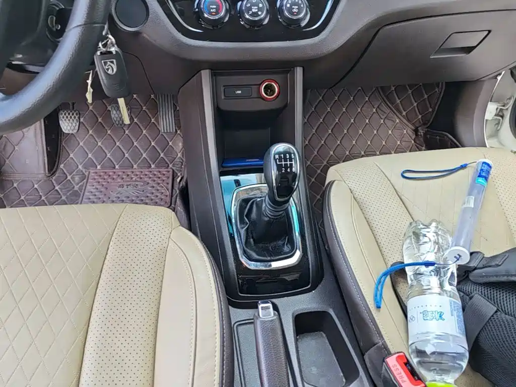Baojun 310W — миниатюра 14