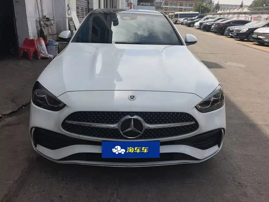 Mercedes-Benz C-Class — миниатюра 2