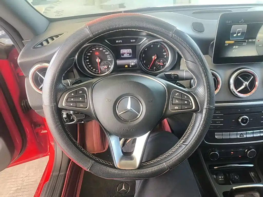 Mercedes-Benz CLA (Import) — миниатюра 11