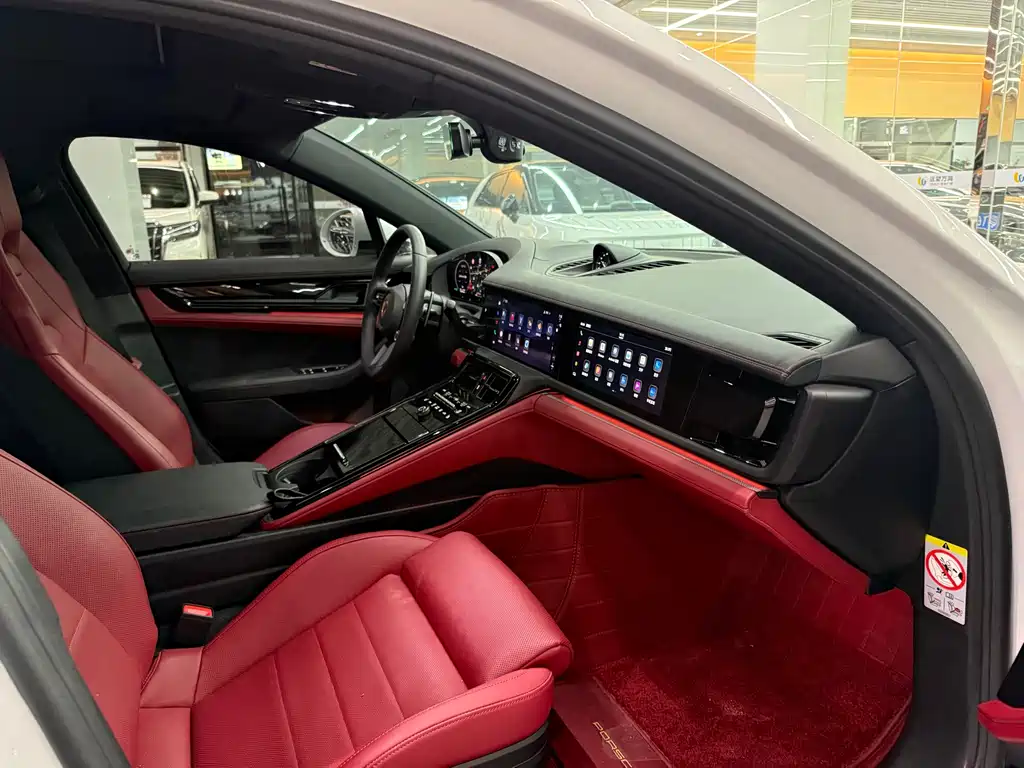 Porsche Panamera — миниатюра 12