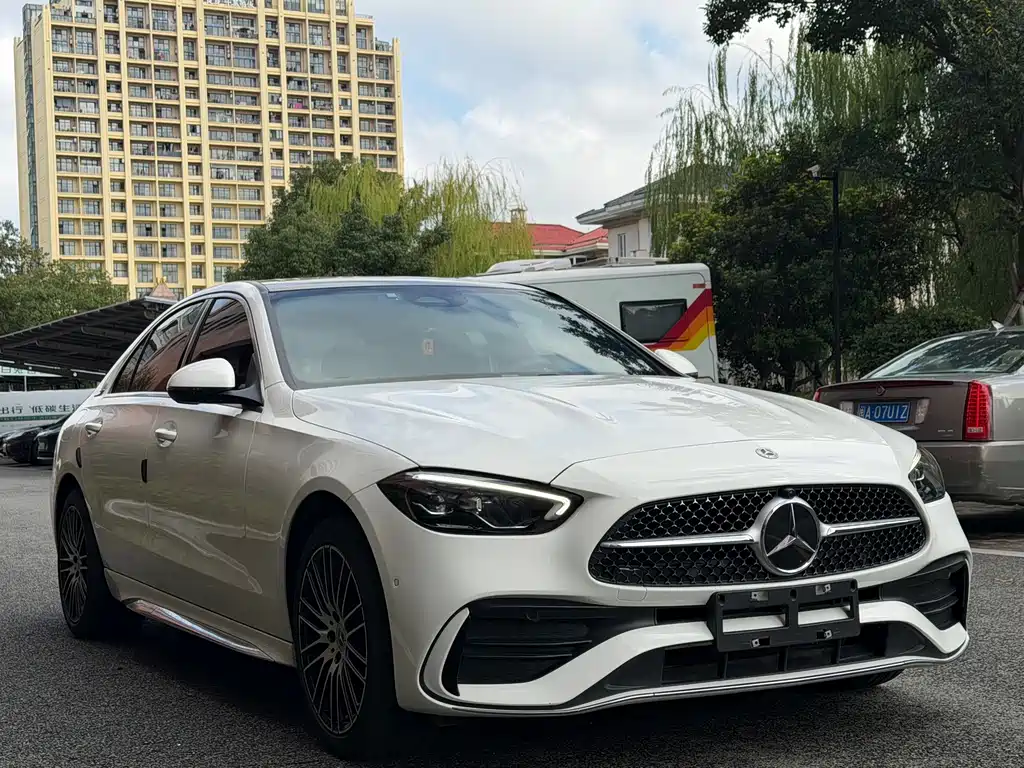 Mercedes-Benz C-Class — миниатюра 3