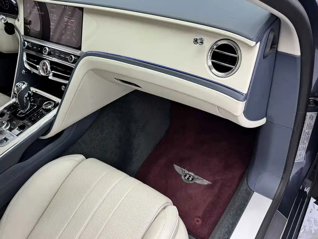 Bentley Flying Spur — миниатюра 22