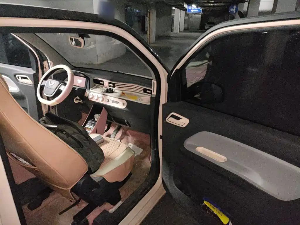 Wuling MINIEV — миниатюра 19