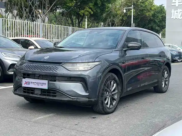 ZERO-RUNNING CAR ZERO RUN C11 2023