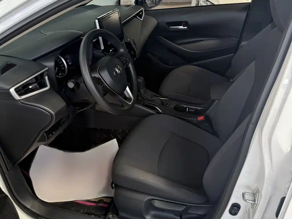 Toyota Corolla — миниатюра 13