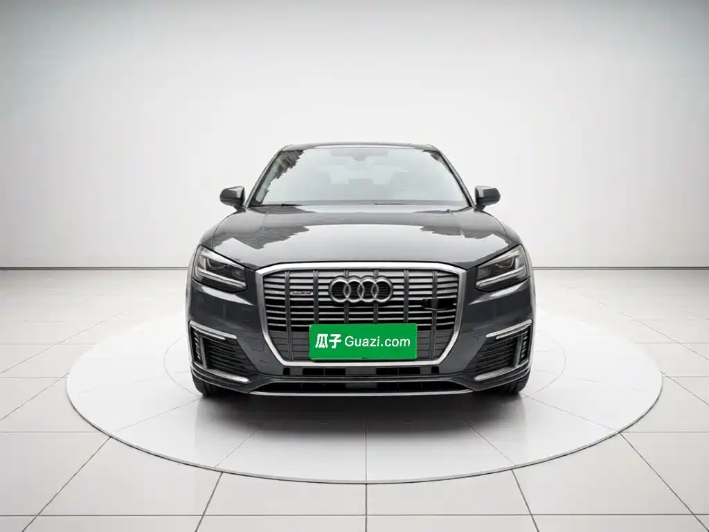 Audi Q2L e-tron — миниатюра 23