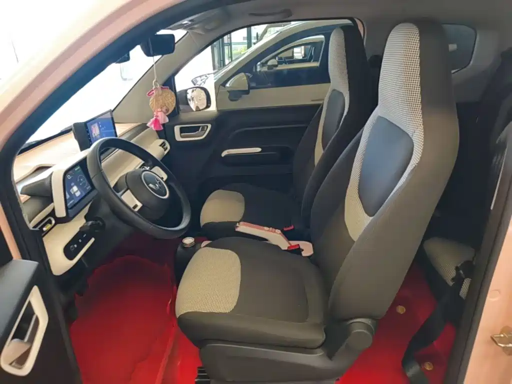 Wuling MINIEV — миниатюра 15