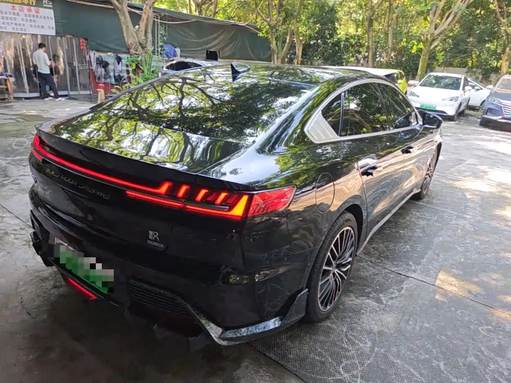 BYD Han — миниатюра 7
