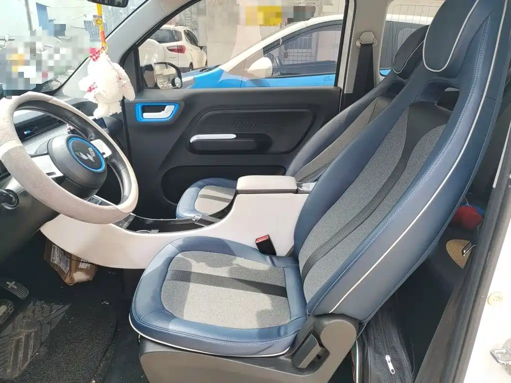 Wuling MINIEV — миниатюра 8