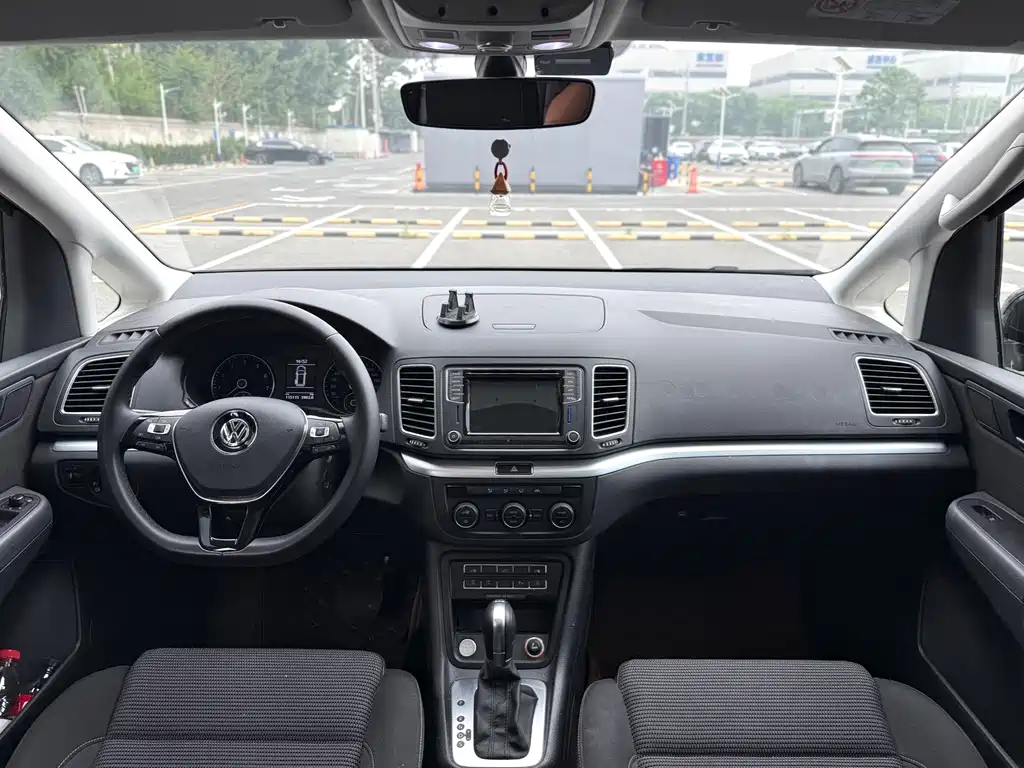 Volkswagen Sharan — миниатюра 7