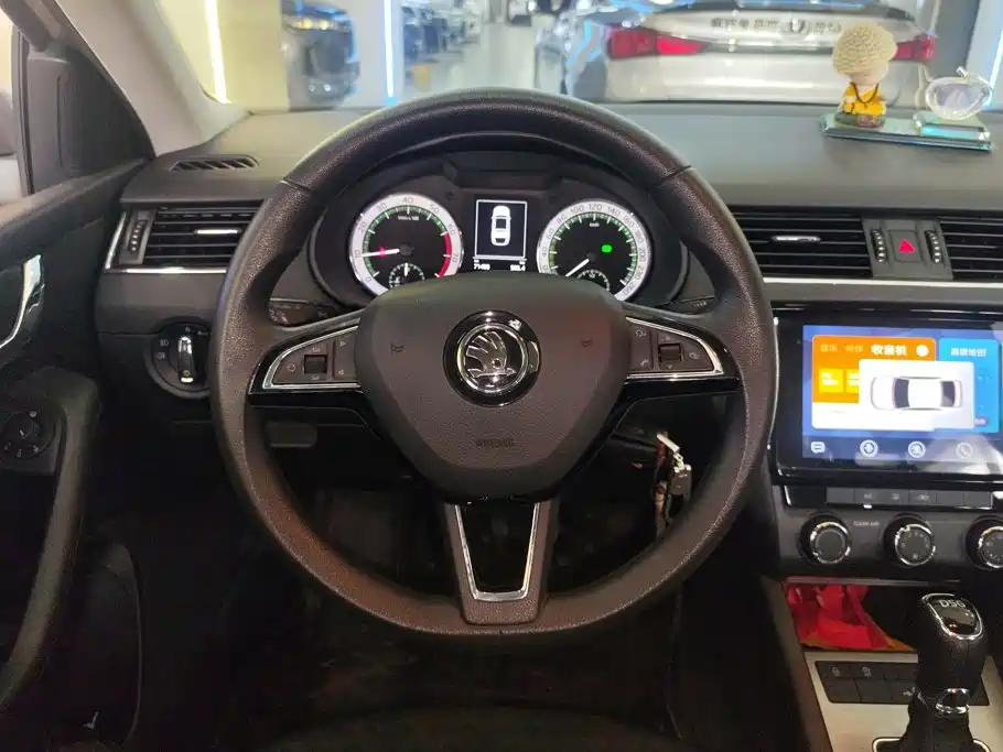 Skoda Octavia — миниатюра 15