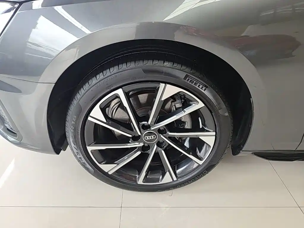 Audi A4L — миниатюра 23