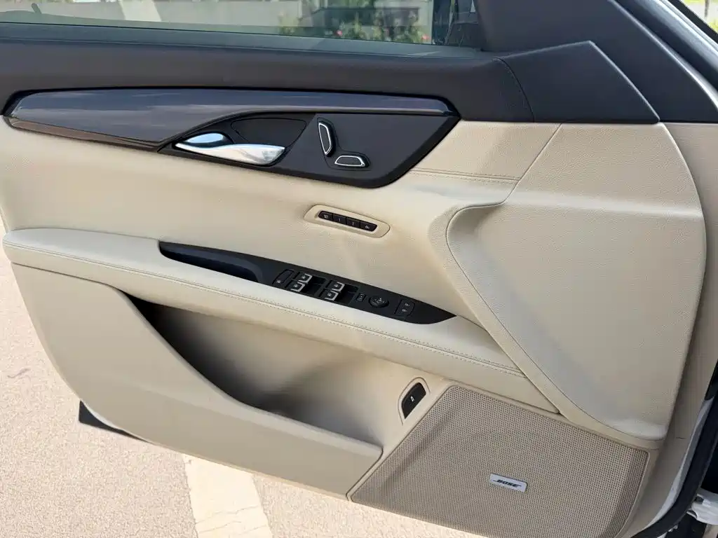 Cadillac CT6 — миниатюра 11