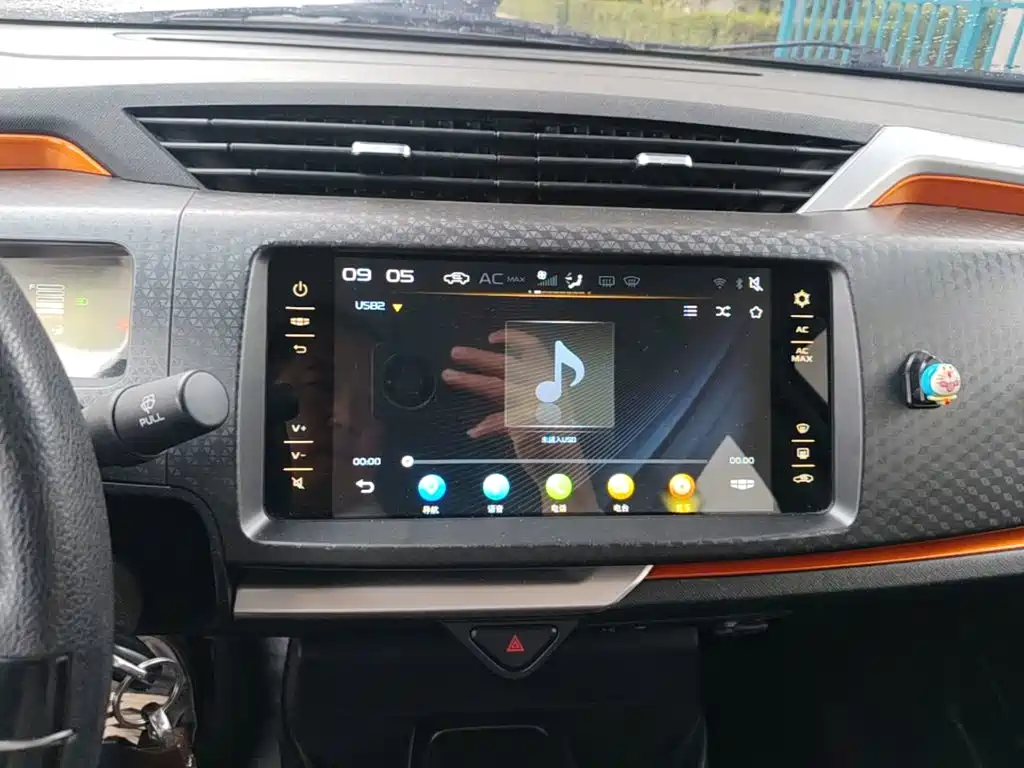 Geely Vision X1 — миниатюра 13