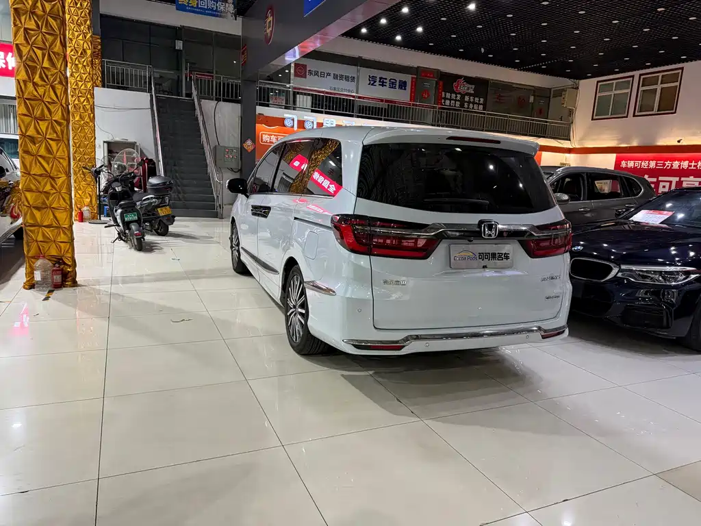 Honda Elysion — миниатюра 10