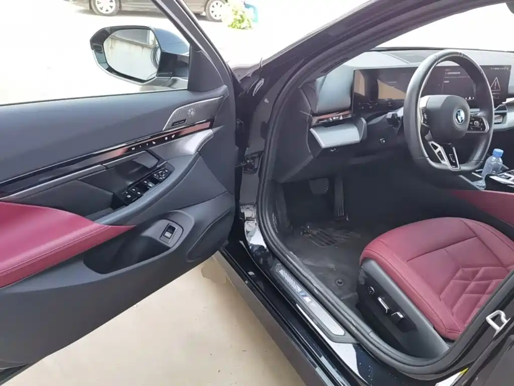BMW i5 — миниатюра 16