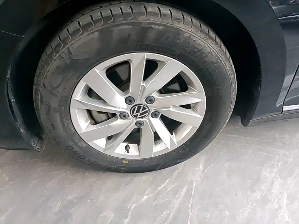 Volkswagen Passat — миниатюра 23