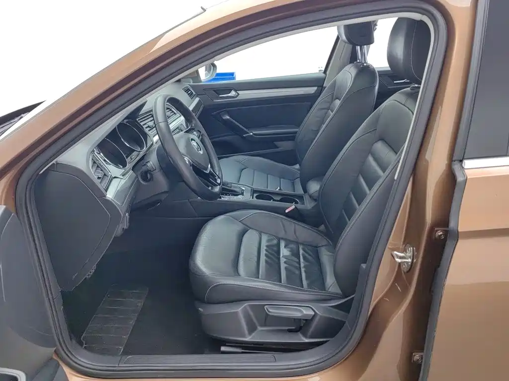 Volkswagen Lamando — миниатюра 10