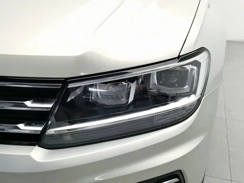 Volkswagen Tiguan L — миниатюра 7